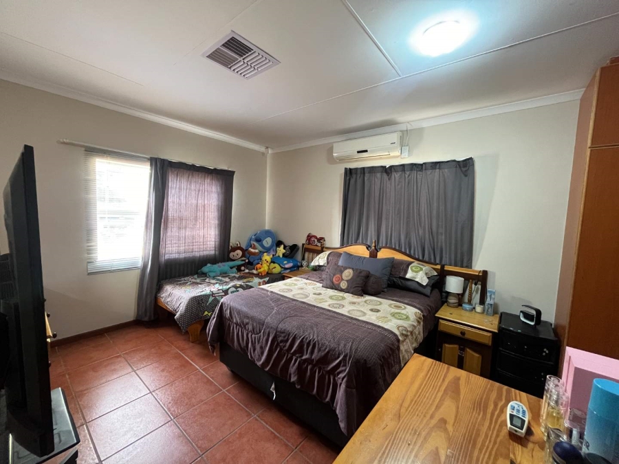 4 Bedroom Property for Sale in Keidebees Northern Cape